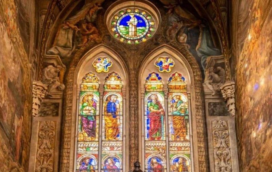 Hotel Corona D'Oro | La meridiana coperta più lunga del mondo