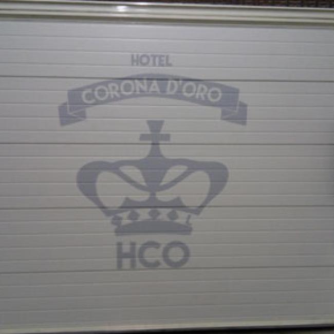 Garage decorato da Rusty