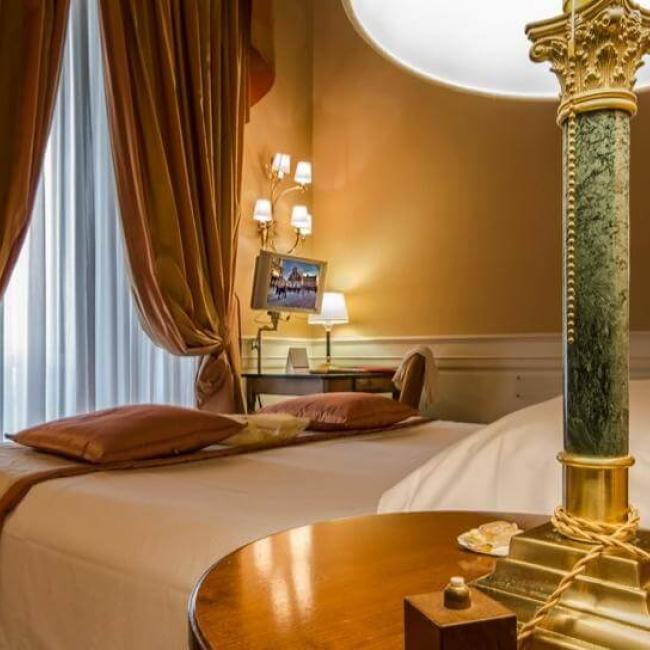 Hotel Corona D'Oro | Suite